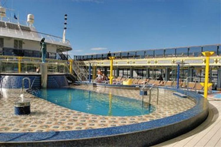 Costa Mediterranea.jpg