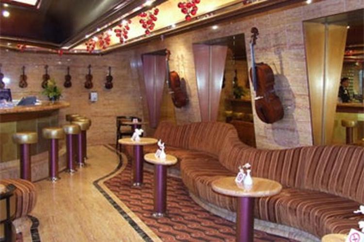 Costa Pacifica.jpg