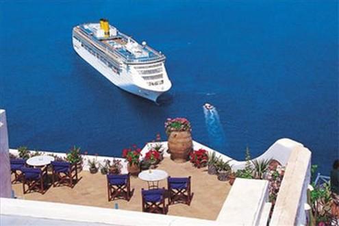 Costa Victoria.jpg