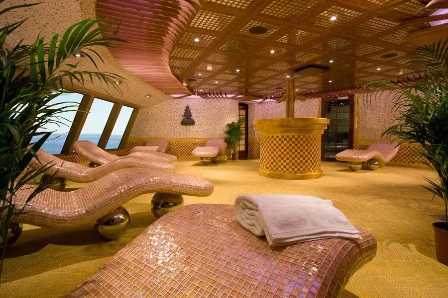 Carnival Breeze.webp