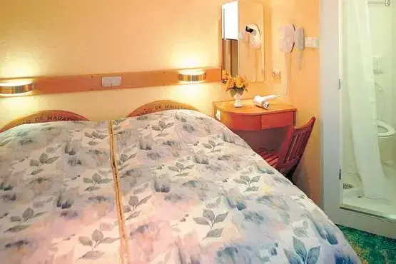 cabin-1-D-1.webp