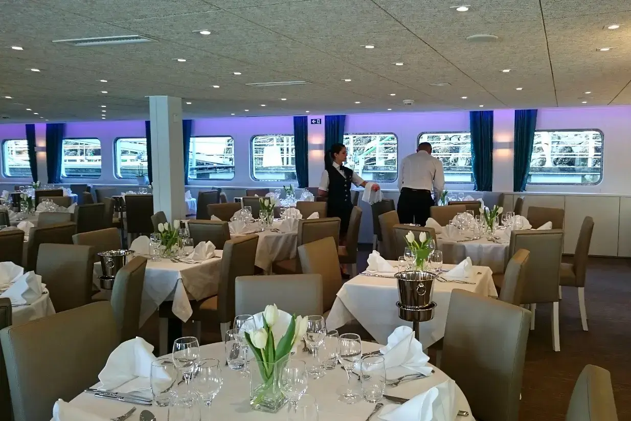 Restaurant.webp