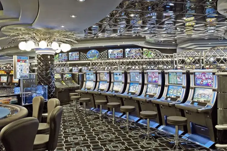 23_Ship_Casino_Veneziano.webp