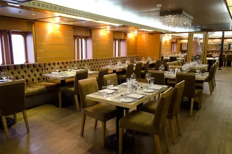 ftdc_silvergalapagos_sancristobal-0242.webp