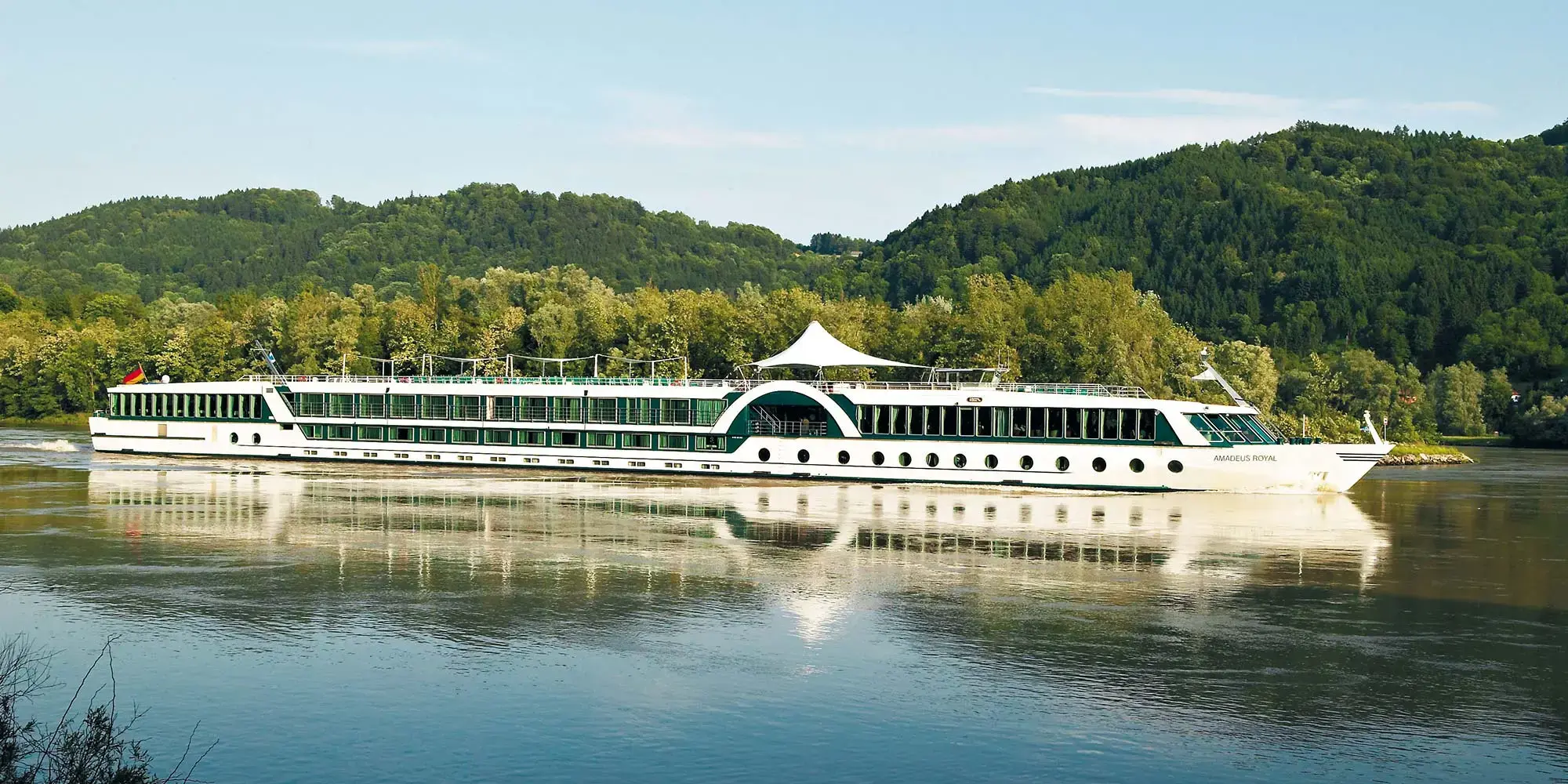 AMADEUS ROYAL