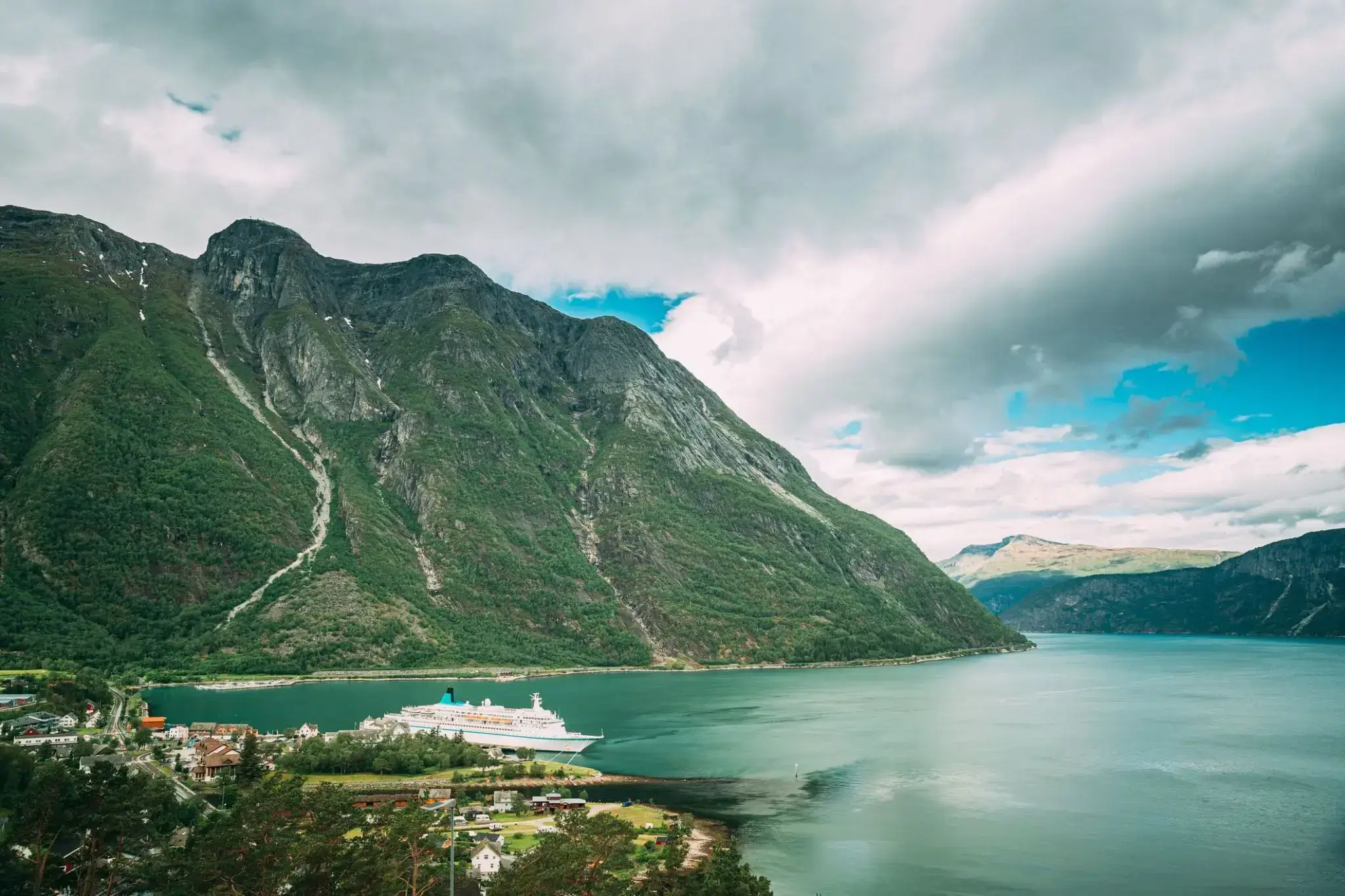 37658_Eidfjord.webp