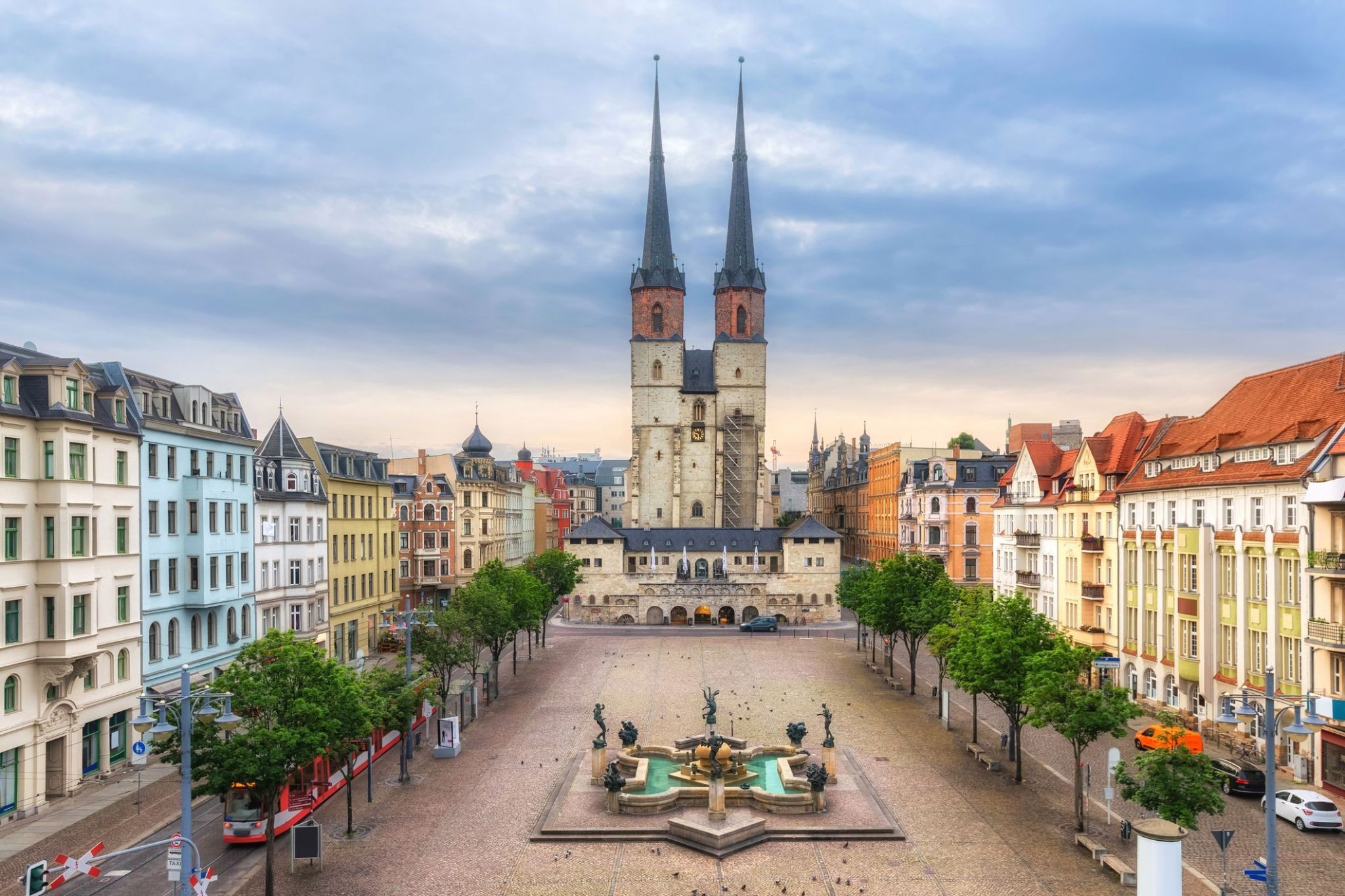 2390696_Halle (Saale).jpg