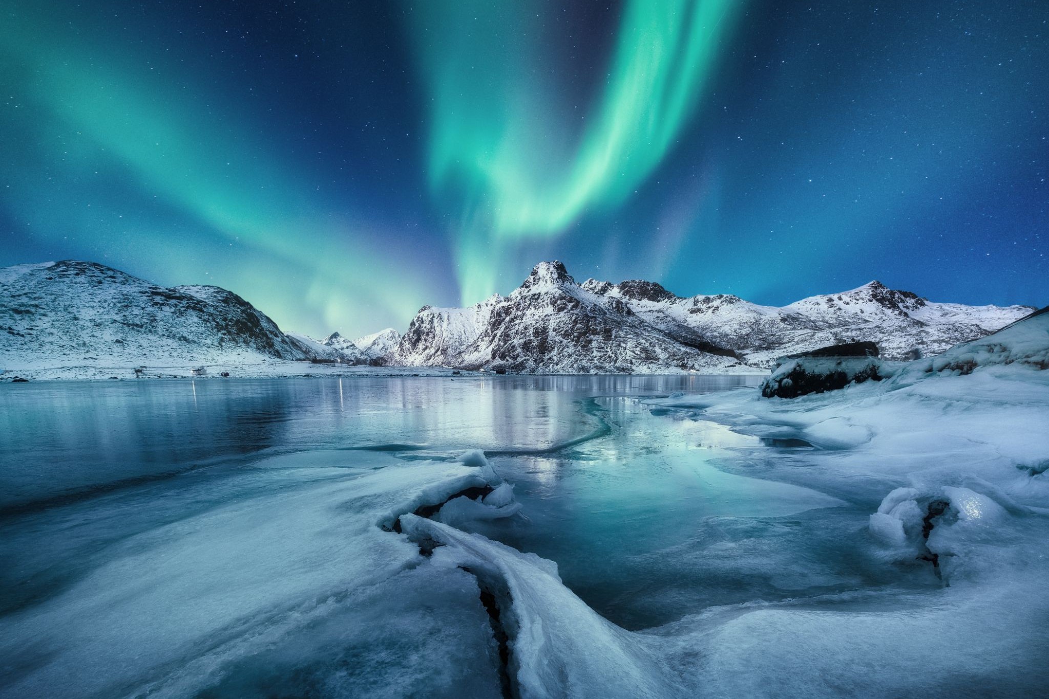 2389047_Arctic Circle.jpg