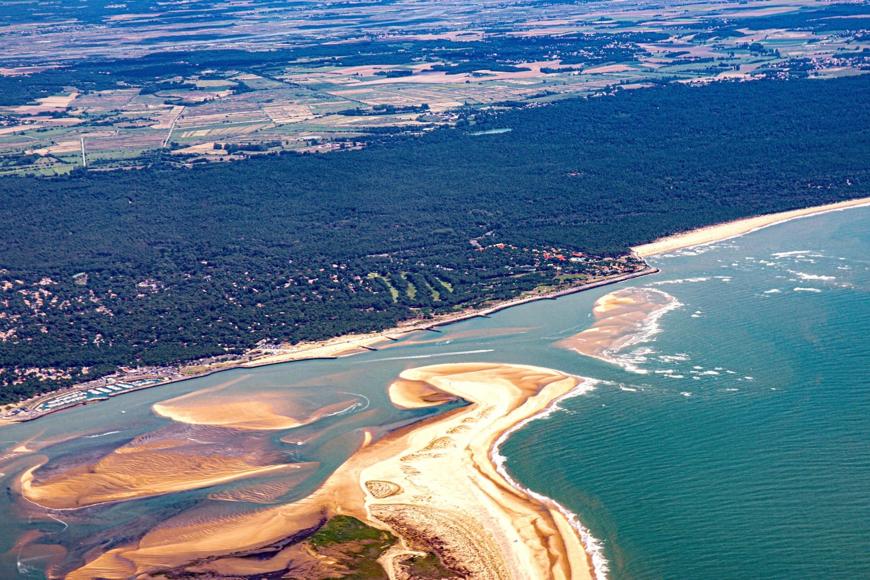 2388322_Estuary de la Gironde.jpg