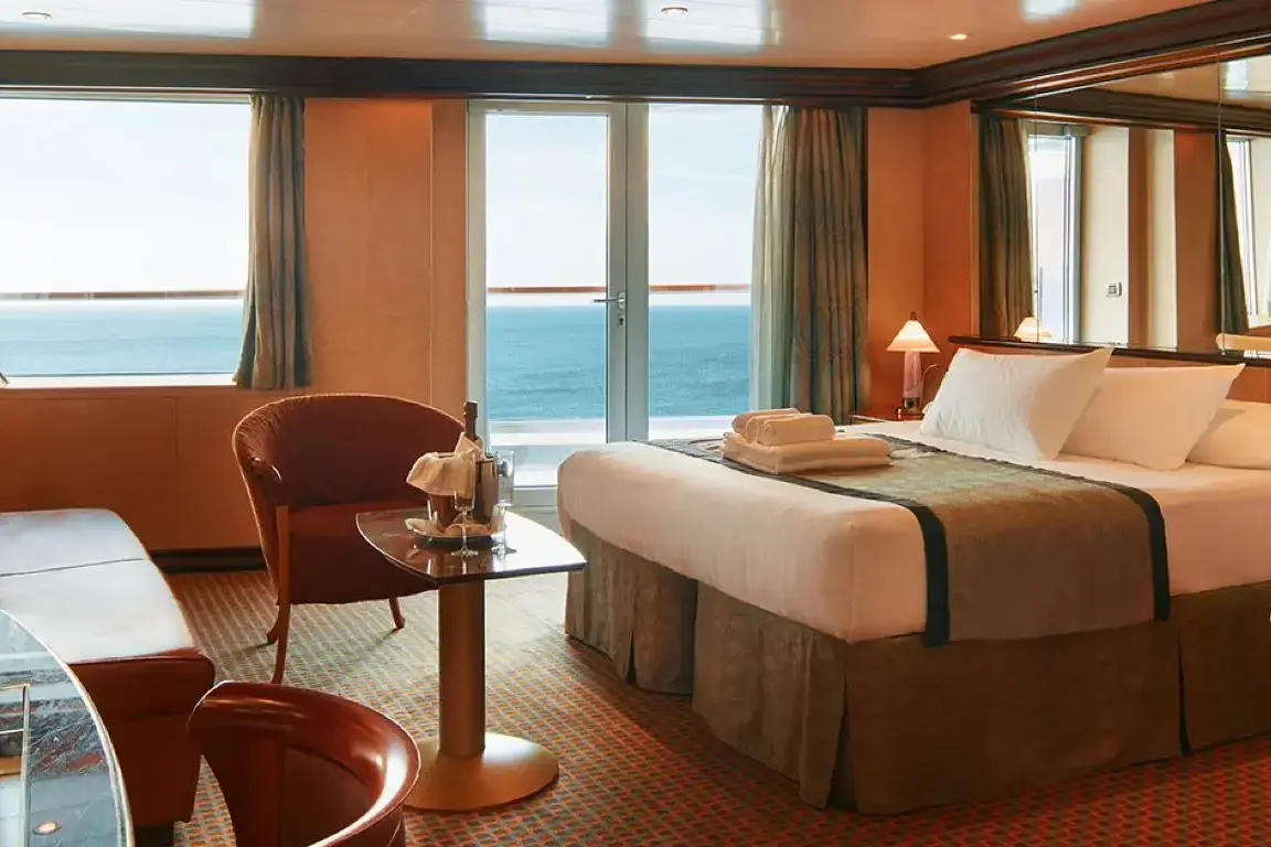 Costa Deliziosa suite.webp