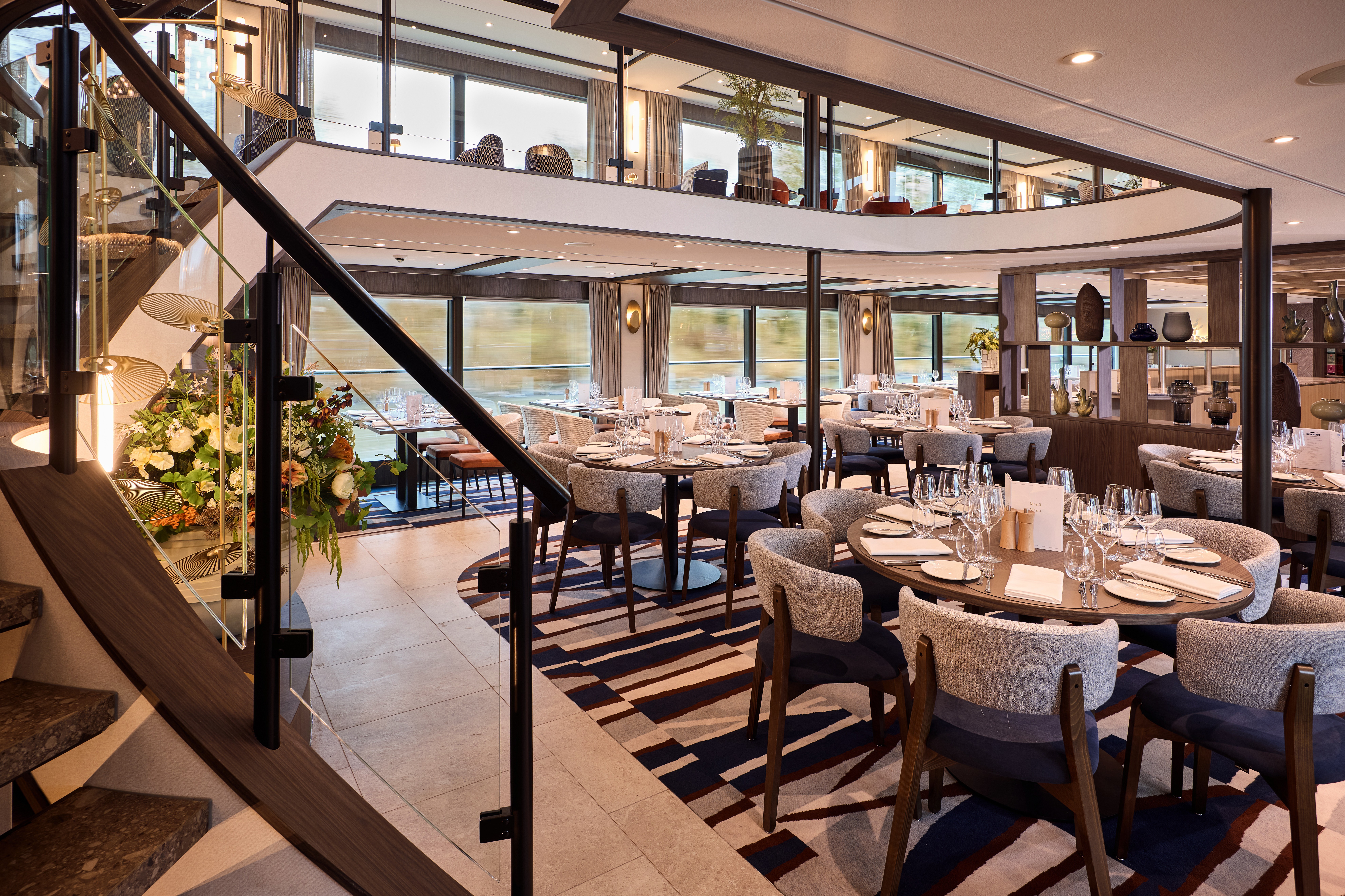 viva-enjoy-riverside-restaurant.jpeg