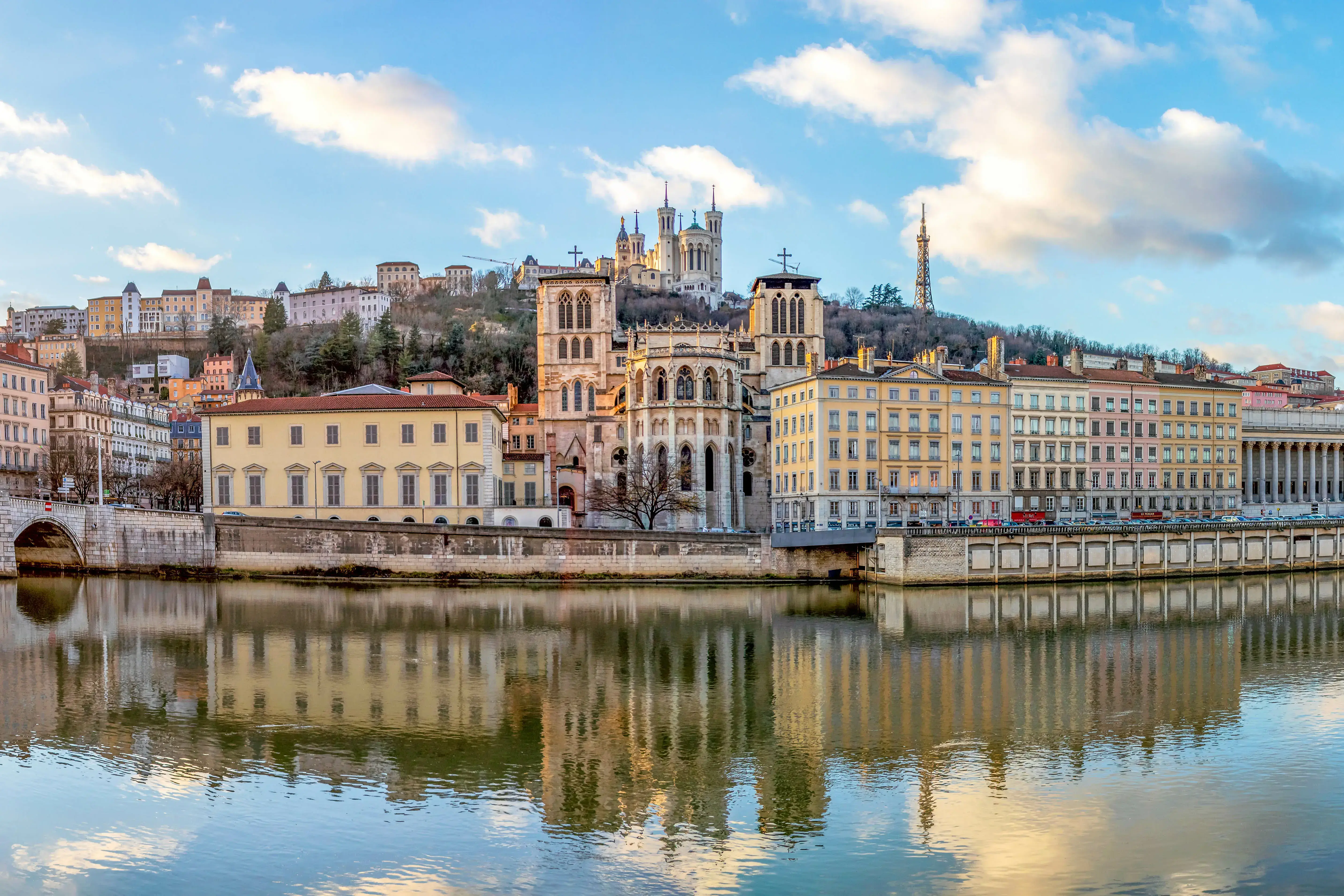 lyon-adobestock-316377106.webp