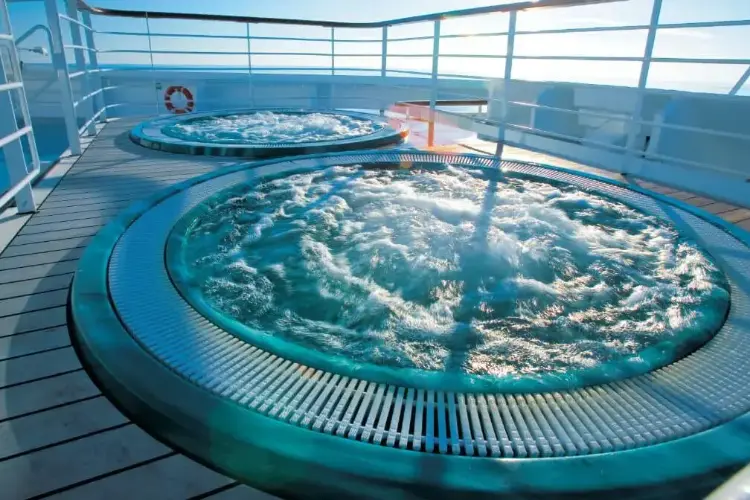 Costa Fortuna- Whirpool.webp