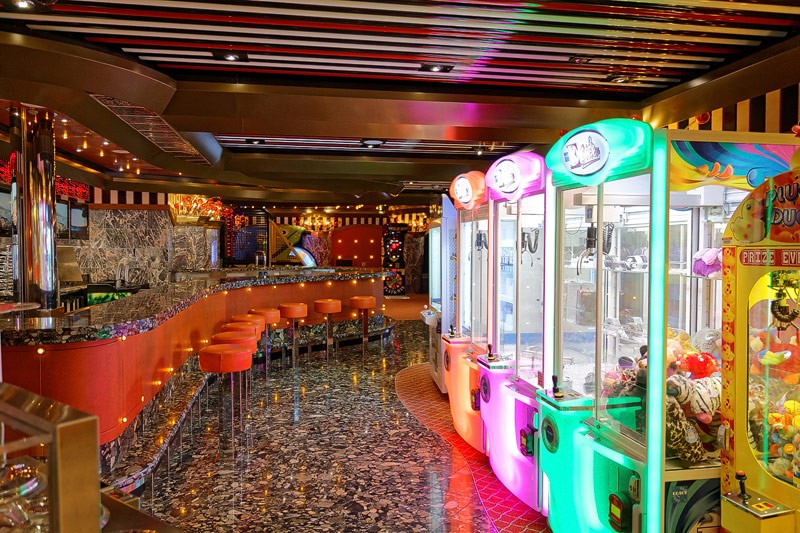 costa-pacifica-bars-lounges-route-66-sport-4933.jpg