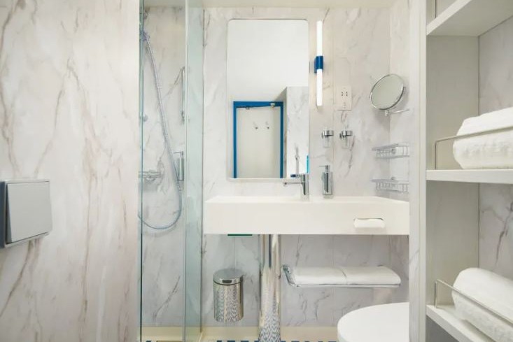 Barthroom.JPG