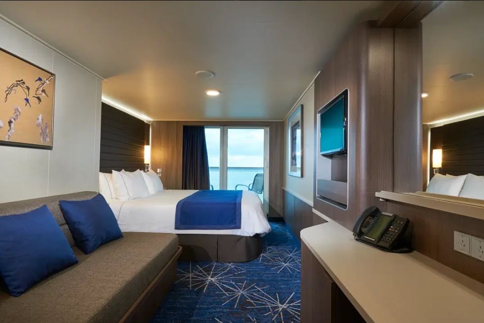 2 norwegian_joy_b..JPG