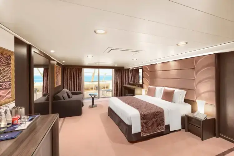 MSC25041574MSC   Divina MSC Yacht Club Deluxe Suite for guests with disabilities or reduced mobility (YC1).webp