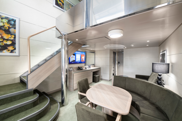 MSC20002587MSC Grandiosa, MSC Yacht Club Duplex Suite with whirlpool bath (YJD).png