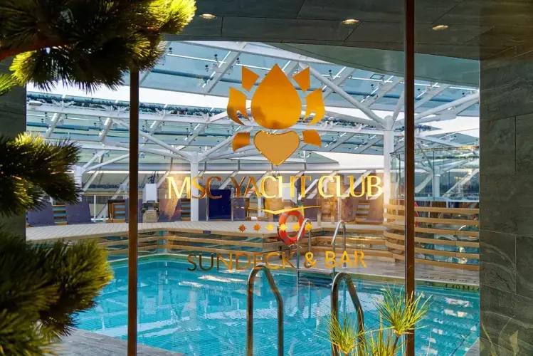 msc-grandiosa-yacht-club-03-sundeck-.webp