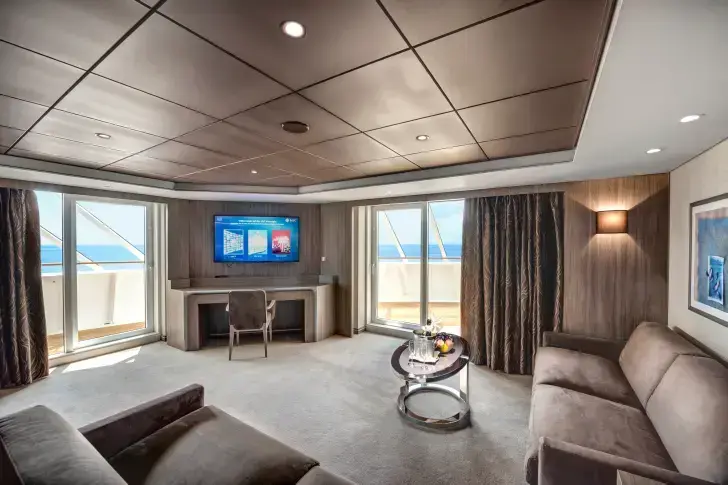 MSC17011234MSC Meraviglia, MSC Yacht Club Royal Suite with whirlpool bath (YC3).webp