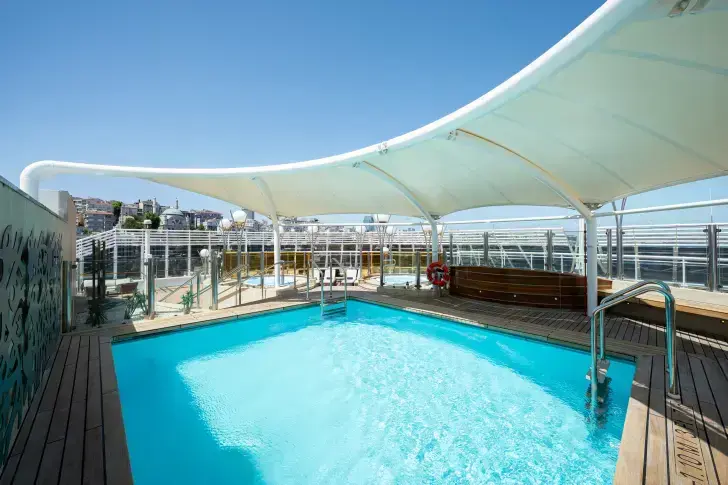 MSC25042572MSC Splendida, MSC Yacht Club - The One Pool.webp