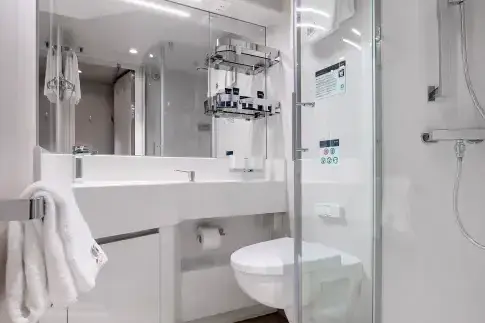 MSC21006879MSC Virtuosa, MSC Yacht Club Interior Suite (YIN).webp