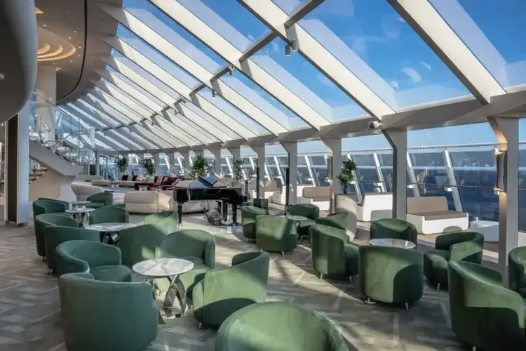 MSC25037870MSC World Asia, Top Sail Lounge.webp