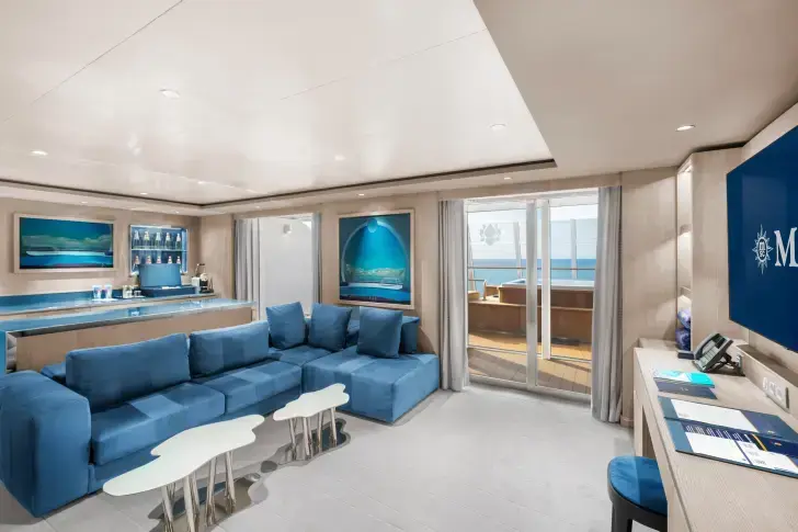MSC26048471MSC World Europa, MSC Yacht Club Owner's Suite with Whirlpool bath (YC4).webp