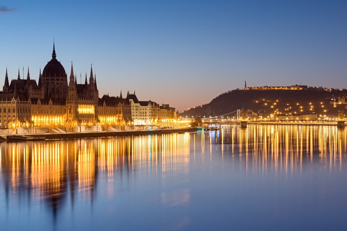 csm_AdobeStock_239971430_Budapest_9c2d5f8e77.jpeg