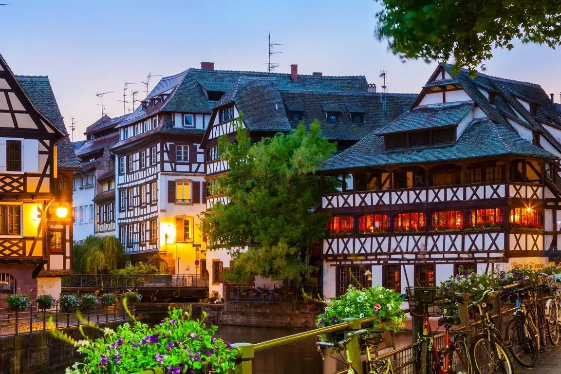 csm_AdobeStock_314741899_strassburg_993ac356c1.webp