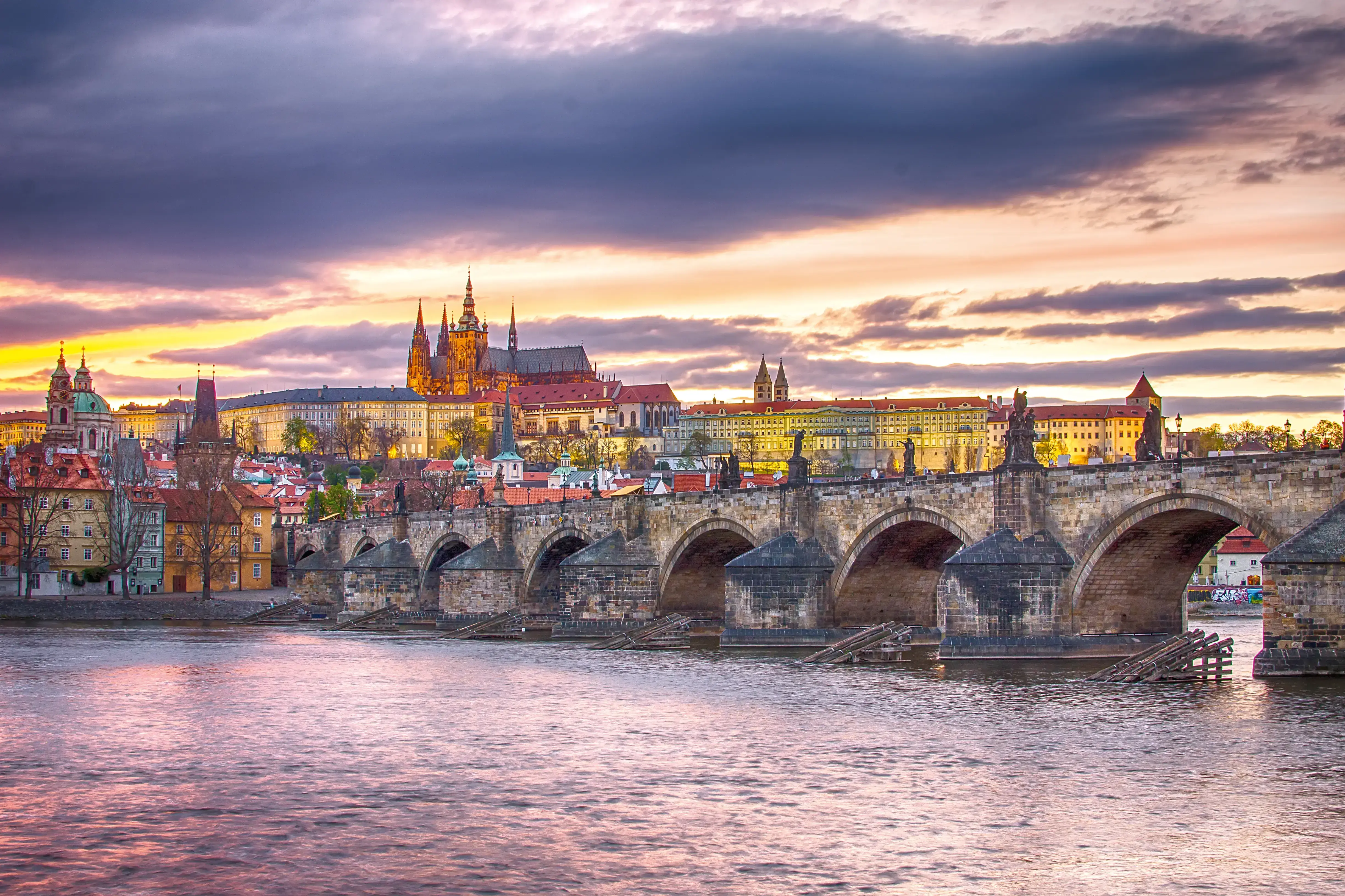 _c_Prag_Altstadt_LU278080667.webp