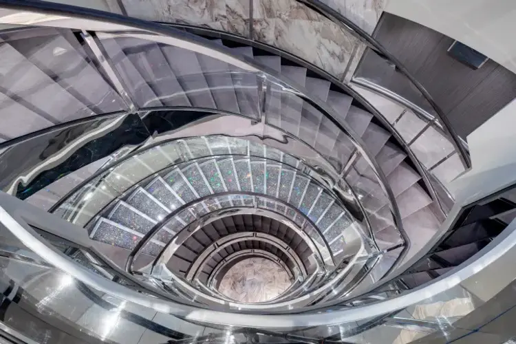 MSC20002525MSC Grandiosa, MSC Yacht Club.webp