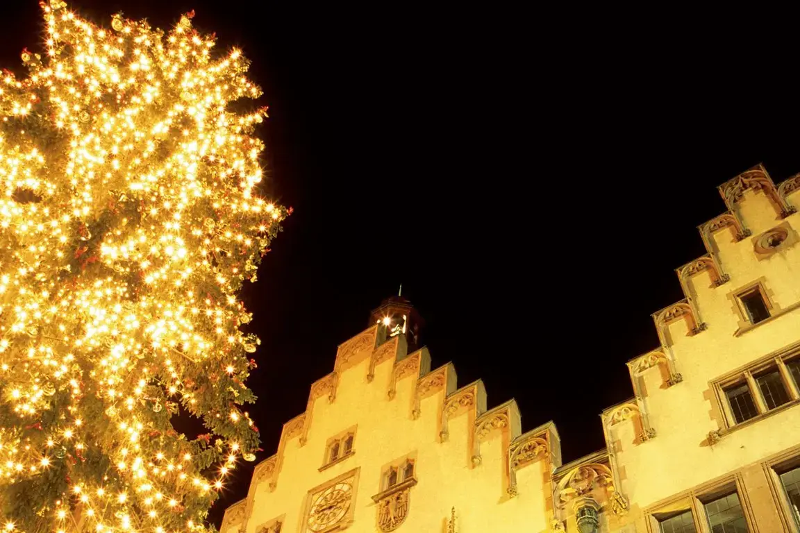 csm_RN_DLX_FRANKFURT_ROEMERBERG_WEIHNACHTEN_01_39L_5bbe0ee74d.webp