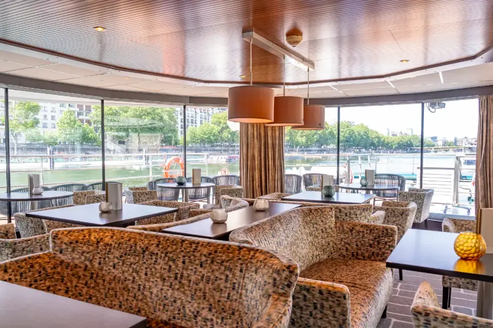 amadeusdiamond_panorama_bar_.webp