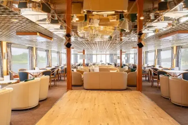 Loung bar.webp