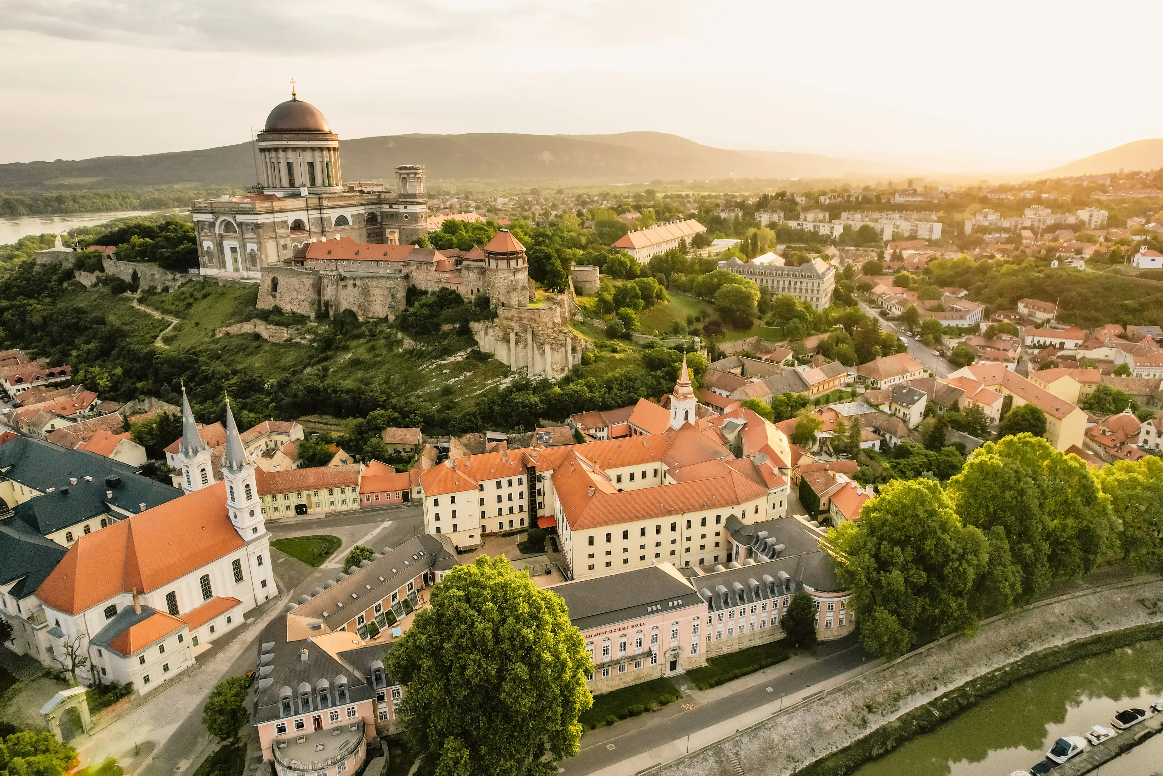 esztergom-adobestock-614552091.webp