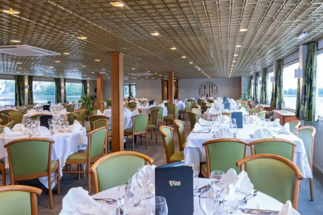 8 MS France Restaurant 1.webp