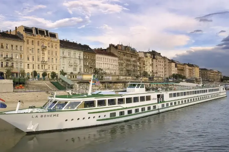 ms-la-boheme-ship 3.webp