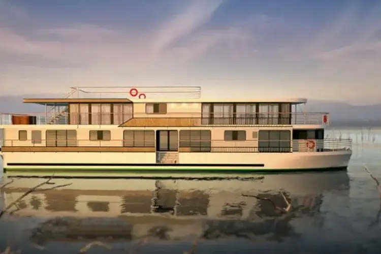 RV Zimbabwean Dream ship 5.webp