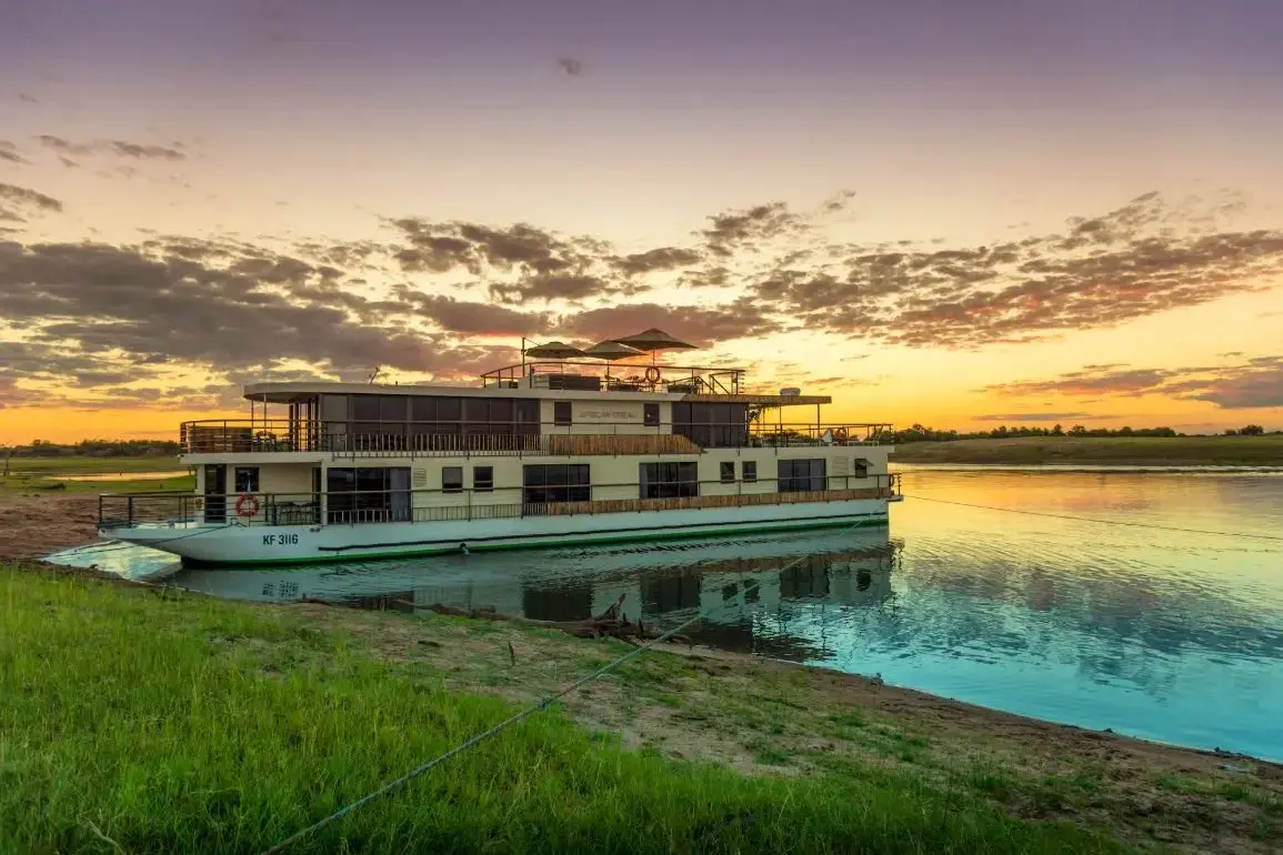 RV African Dream Ship 5.webp