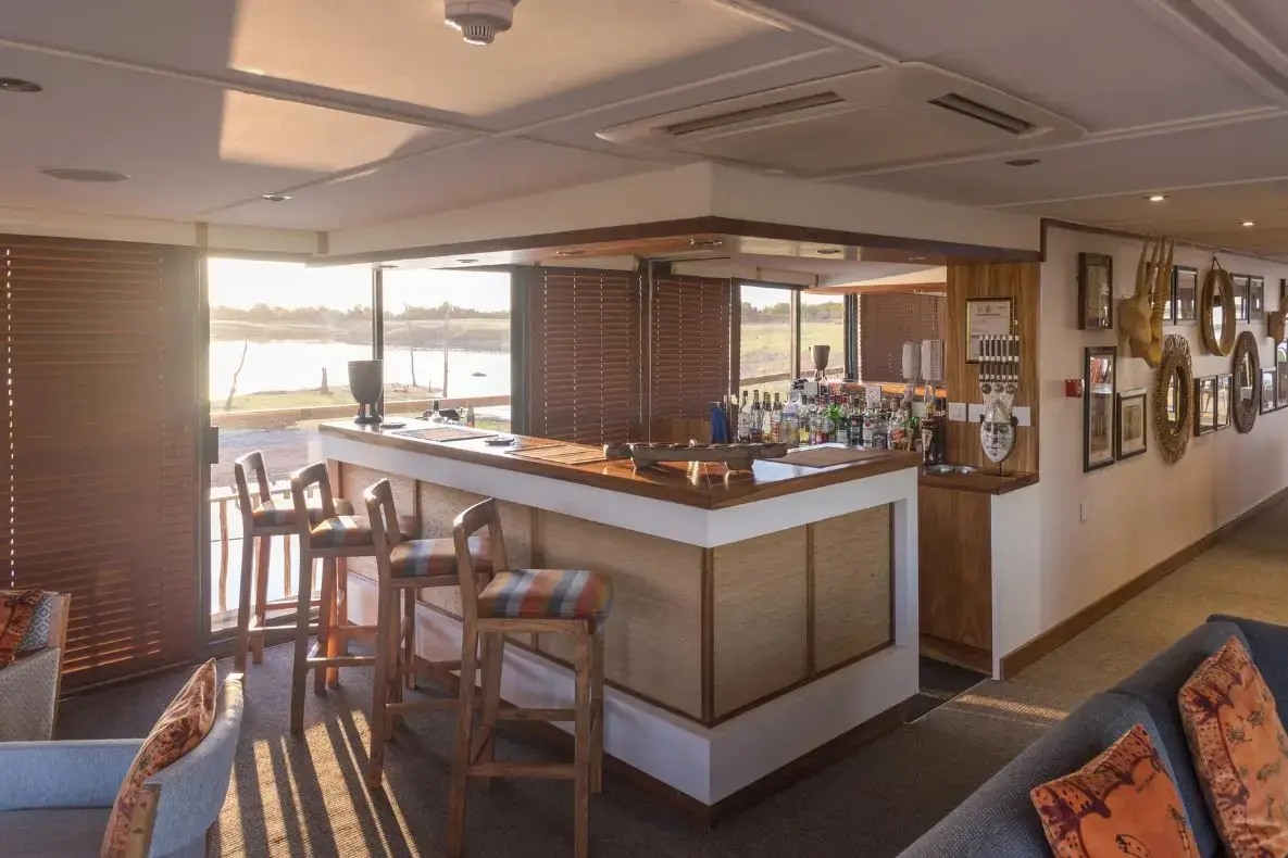 RV African Dream Bar.webp