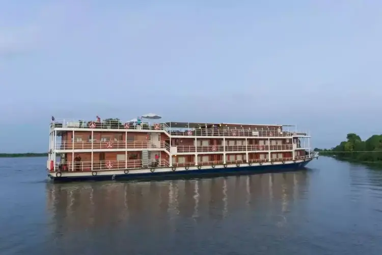 RV-Indochiner-CroisiEurope-ship 3.webp