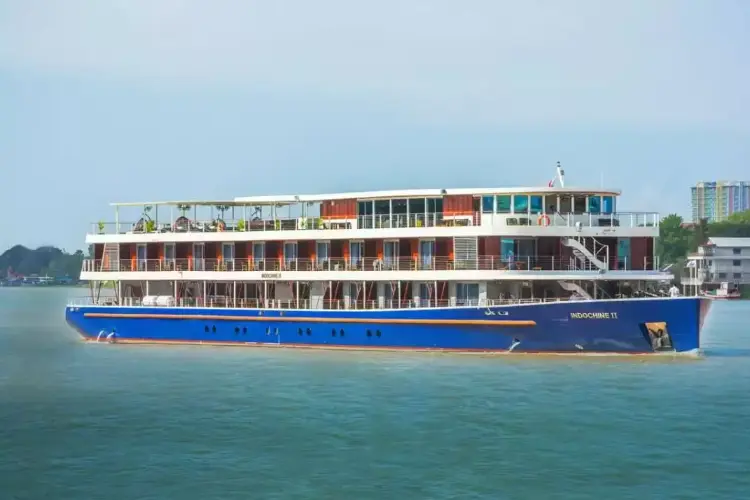 RV Indochine II 1 ship.webp