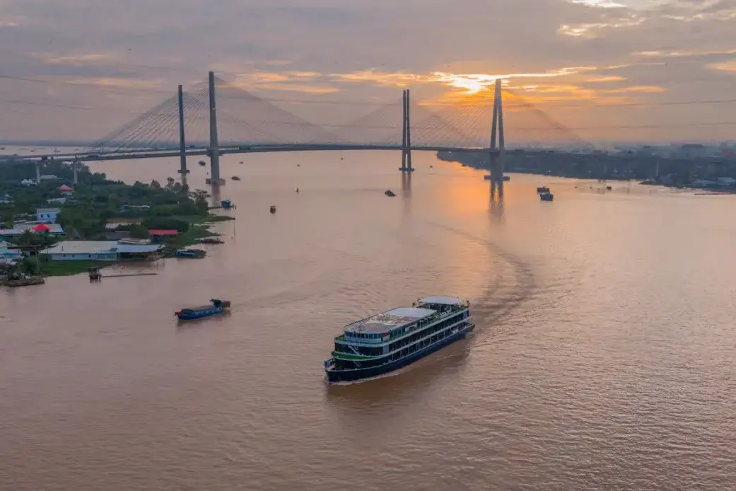 RV Indochine II 9 ship.webp