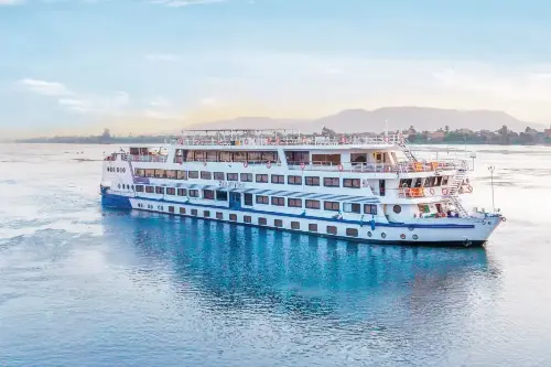 RV STAR OF LUXOR
