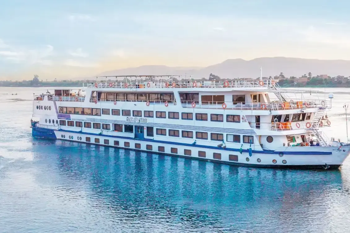 CroisiEurope RV Star of Luxor ship 1.webp