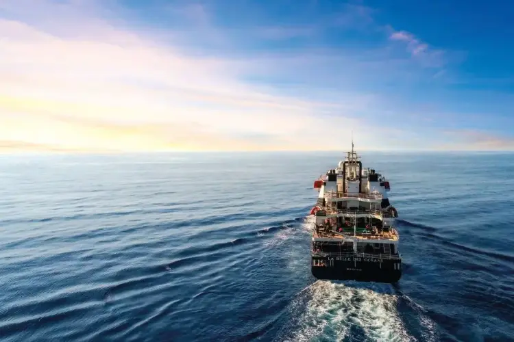 MV La Belle des Océans suit5.webp