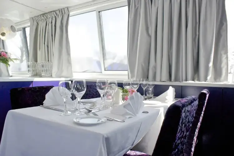 MS DEBORAH restaurant.webp