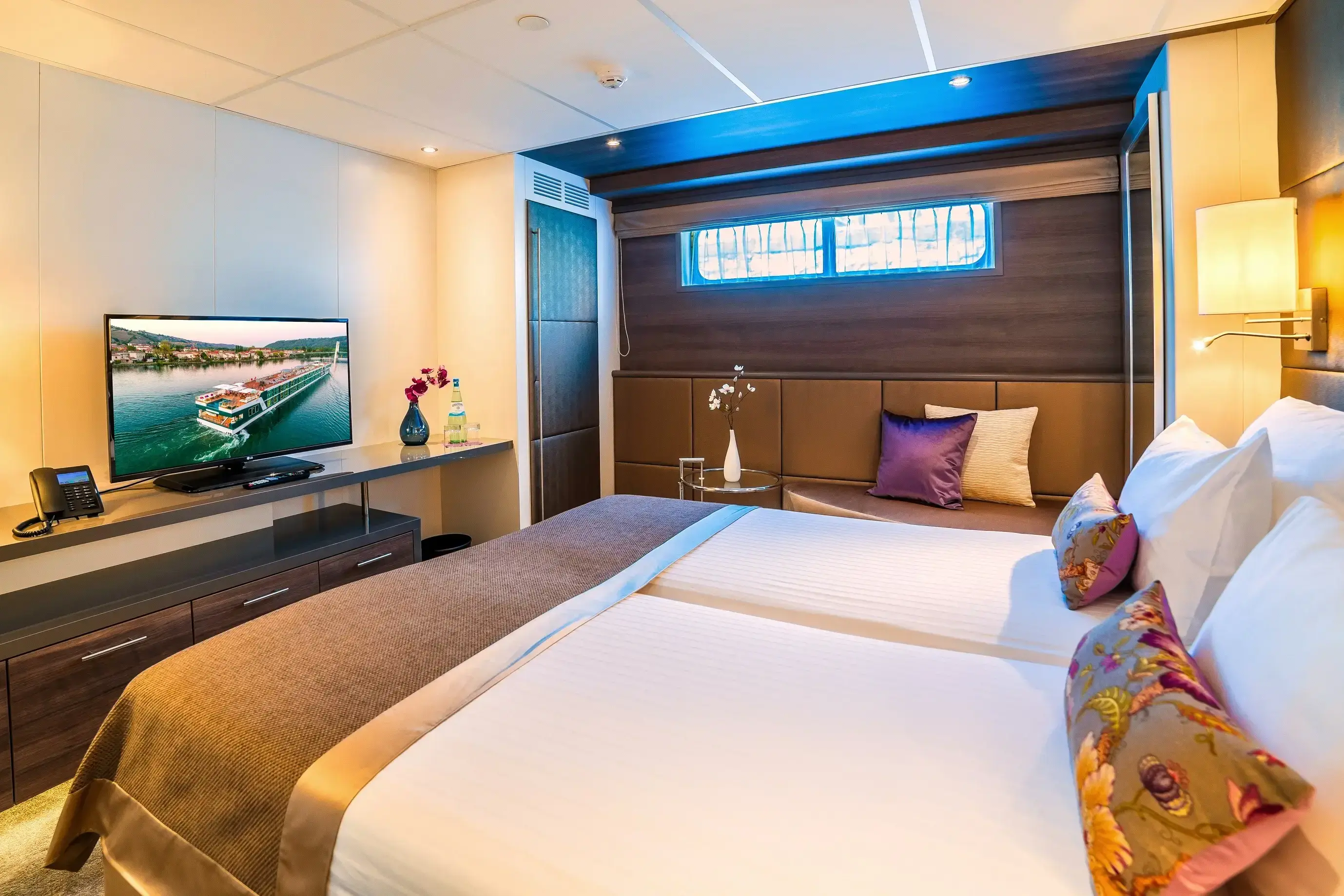 Lueftner_Cruises_AMADEUS_Provence_Cabin_Haydn_Deck.webp